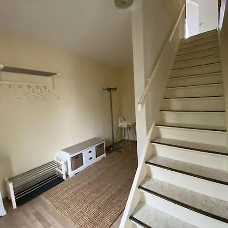 Grosse Ferienwohnung Mit Zugang Zum Appartement